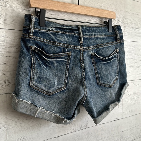 I & M Jeans Distressed Shorts | SIZE L - Picture 4 of 7